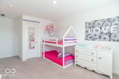 1516 Ironwood Road Greenfield IN 46140