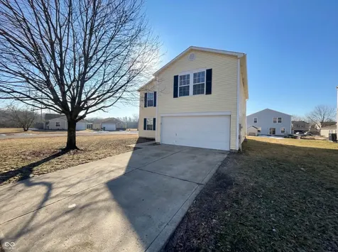 8843 Cardinal Flower Lane Indianapolis IN 46231
