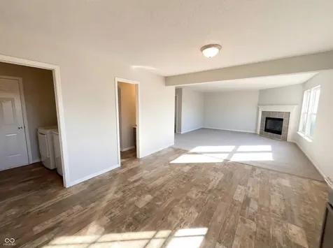 8843 Cardinal Flower Lane Indianapolis IN 46231