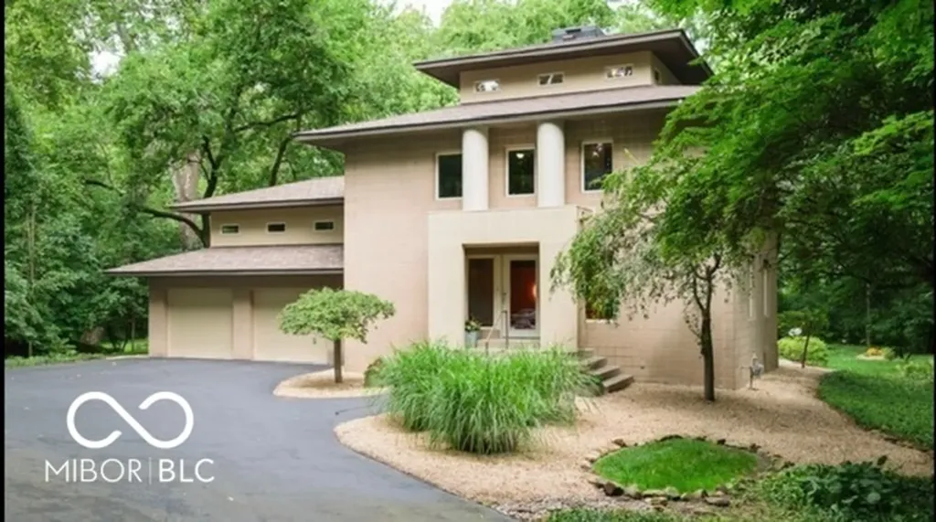 1870 E 106th Street Carmel IN 46032