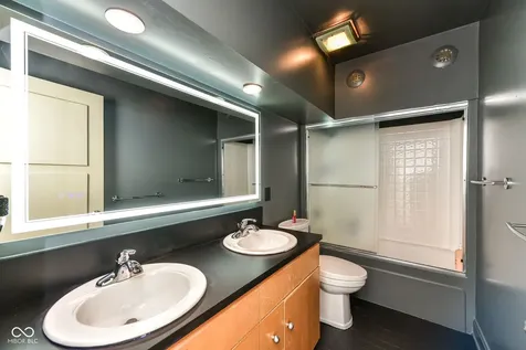 1870 E 106th Street Carmel IN 46032