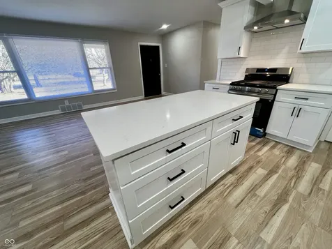 5736 Sharon Road Indianapolis IN 46228
