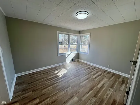 5736 Sharon Road Indianapolis IN 46228