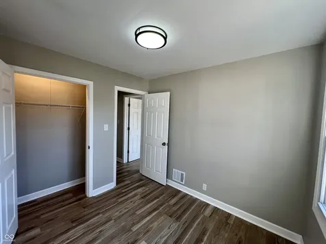 5736 Sharon Road Indianapolis IN 46228