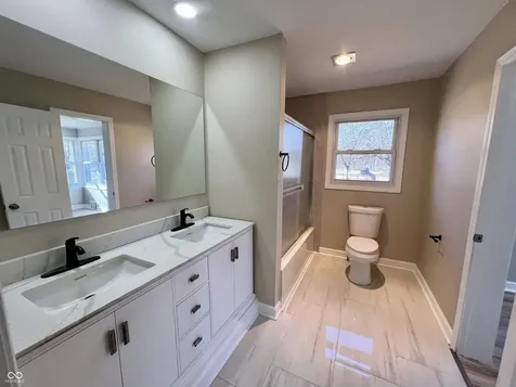 5736 Sharon Road Indianapolis IN 46228