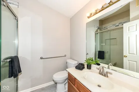211 Faulkner Court Carmel IN 46032