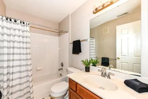 211 Faulkner Court Carmel IN 46032