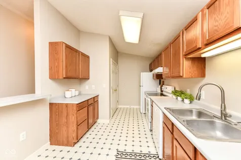 211 Faulkner Court Carmel IN 46032
