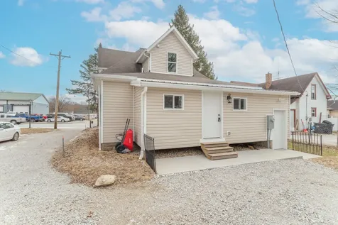 252 S Main Street Cloverdale IN 46120