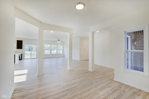 4970 E Daisy Lane Mooresville IN 46158