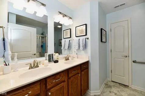 5514 Coventry Park Way Indianapolis IN 46237