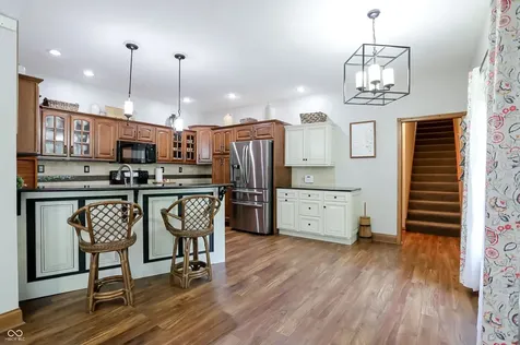 1159 Paris Drive Franklin IN 46131
