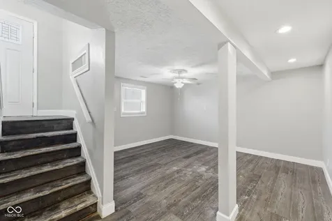 11345 Mcdowell Drive Indianapolis IN 46229
