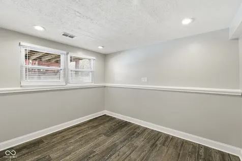 11345 Mcdowell Drive Indianapolis IN 46229