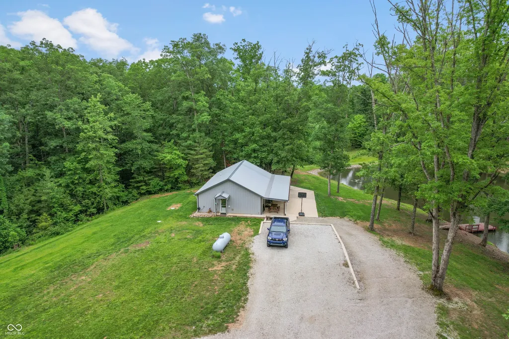 3391 W County Road 1125 N Seymour IN 47274