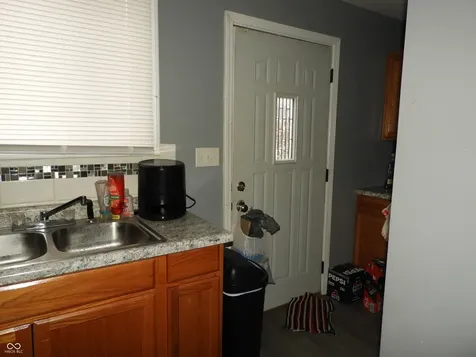 4920 E 34th Street Indianapolis IN 46218
