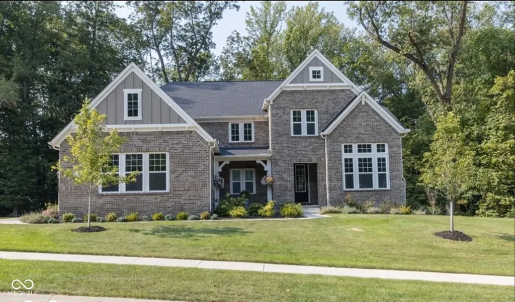 5146 Oak Ridge Trail Columbus IN 47201