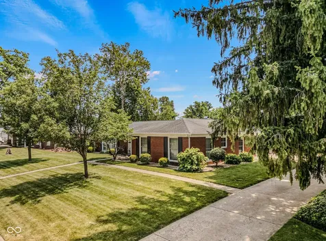 1511 Crescent Drive Columbus IN 47203
