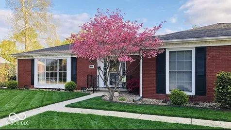 1511 Crescent Drive Columbus IN 47203