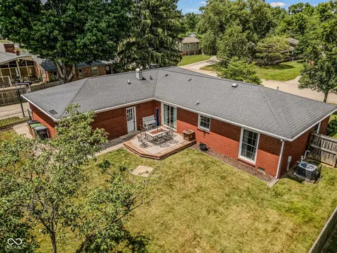 1511 Crescent Drive Columbus IN 47203