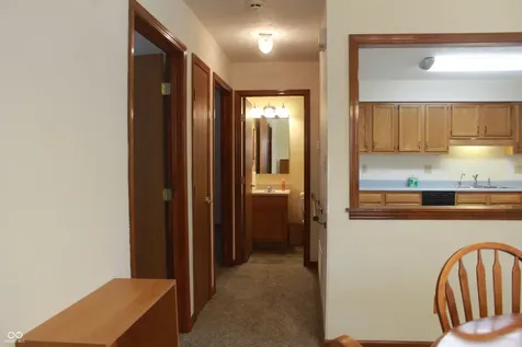 6376 Village Oak Court Indianapolis IN 46236