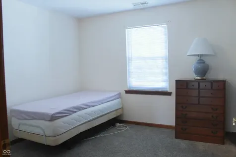 6376 Village Oak Court Indianapolis IN 46236