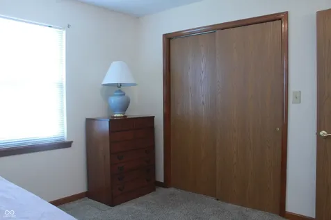 6376 Village Oak Court Indianapolis IN 46236