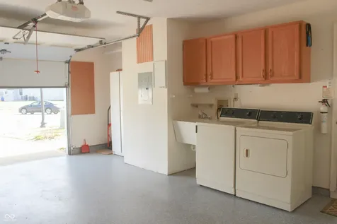 6376 Village Oak Court Indianapolis IN 46236