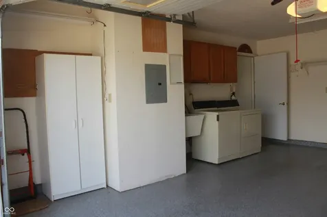 6376 Village Oak Court Indianapolis IN 46236