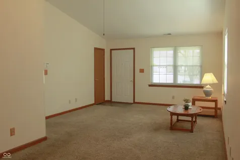 6376 Village Oak Court Indianapolis IN 46236