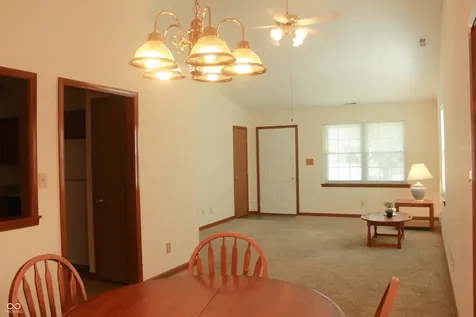 6376 Village Oak Court Indianapolis IN 46236