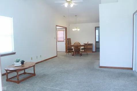 6376 Village Oak Court Indianapolis IN 46236