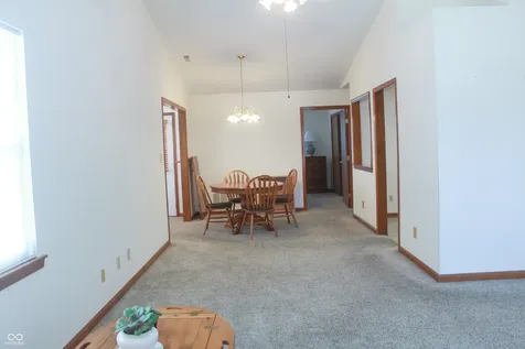 6376 Village Oak Court Indianapolis IN 46236