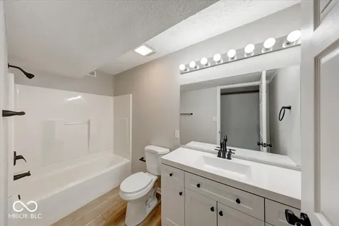 10744 Putnam Place Carmel IN 46032