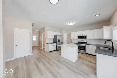 10744 Putnam Place Carmel IN 46032