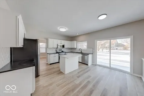 10744 Putnam Place Carmel IN 46032