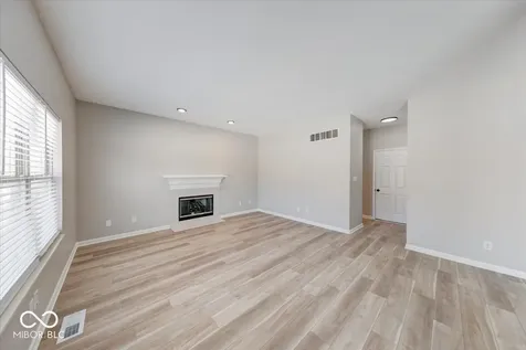 10744 Putnam Place Carmel IN 46032