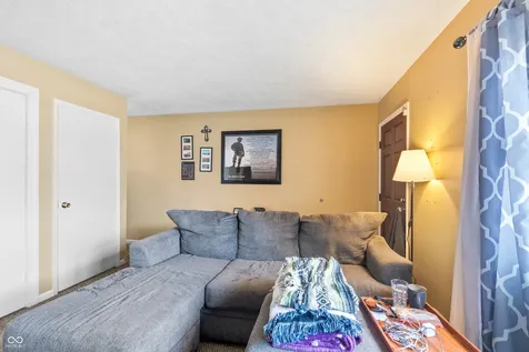3605 Redwood Drive Indianapolis IN 46227