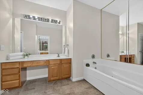10364 Muir Lane Fishers IN 46037