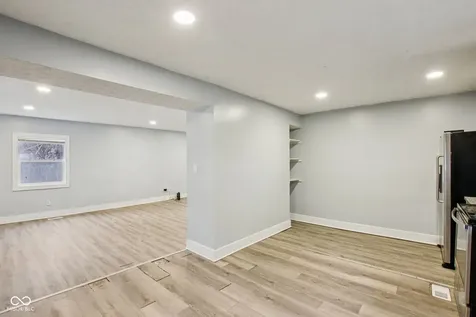 421 W 39th Street Indianapolis IN 46208