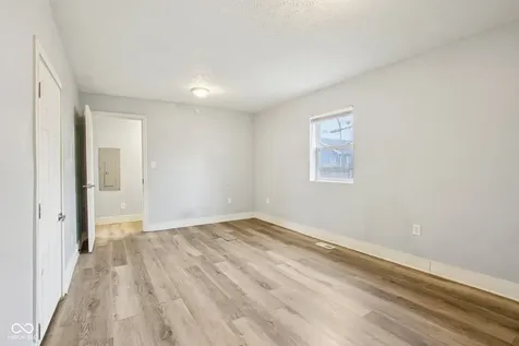 421 W 39th Street Indianapolis IN 46208