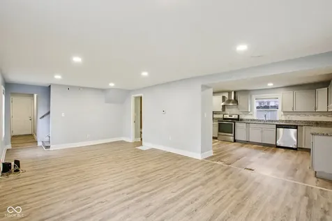 421 W 39th Street Indianapolis IN 46208