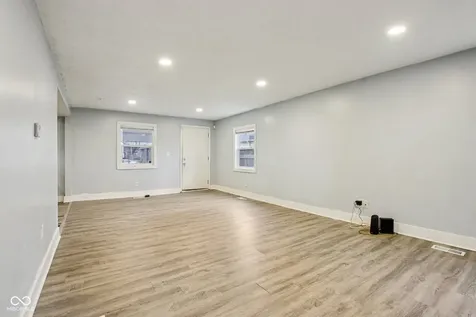 421 W 39th Street Indianapolis IN 46208