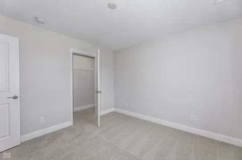 2412 N Keenan Circle Westfield IN 46074