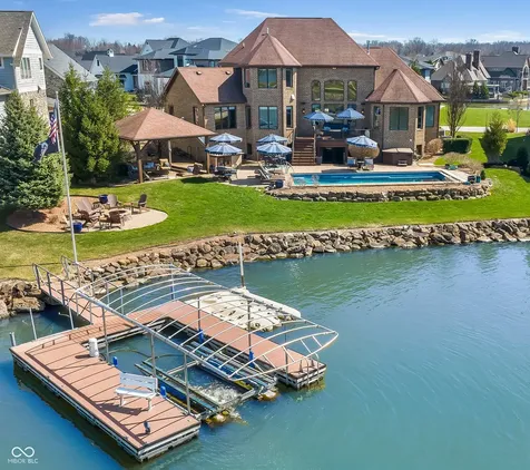 13400 Cambridge Cove Way Fishers IN 46055