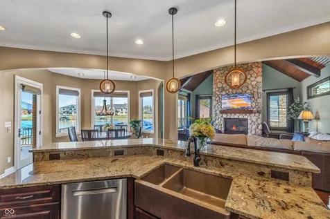 13400 Cambridge Cove Way Fishers IN 46055