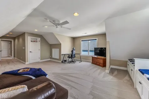 13400 Cambridge Cove Way Fishers IN 46055