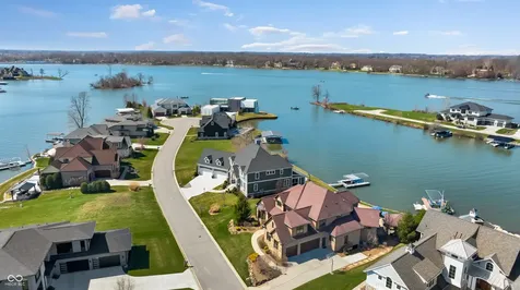 13400 Cambridge Cove Way Fishers IN 46055