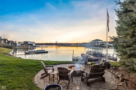 13400 Cambridge Cove Way Fishers IN 46055
