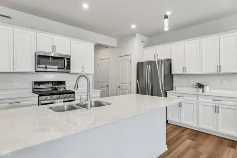 640 Axford Bay Drive Westfield IN 46074